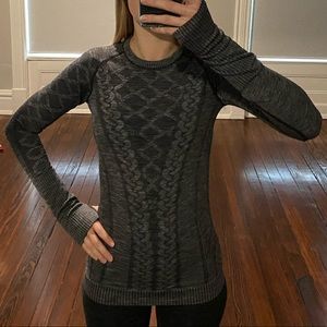 Lululemon top